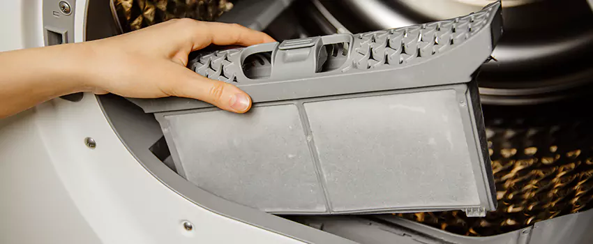 Signs Of A Clogged Dryer Lint Trap in Fort Leonard Wood, Missouri
